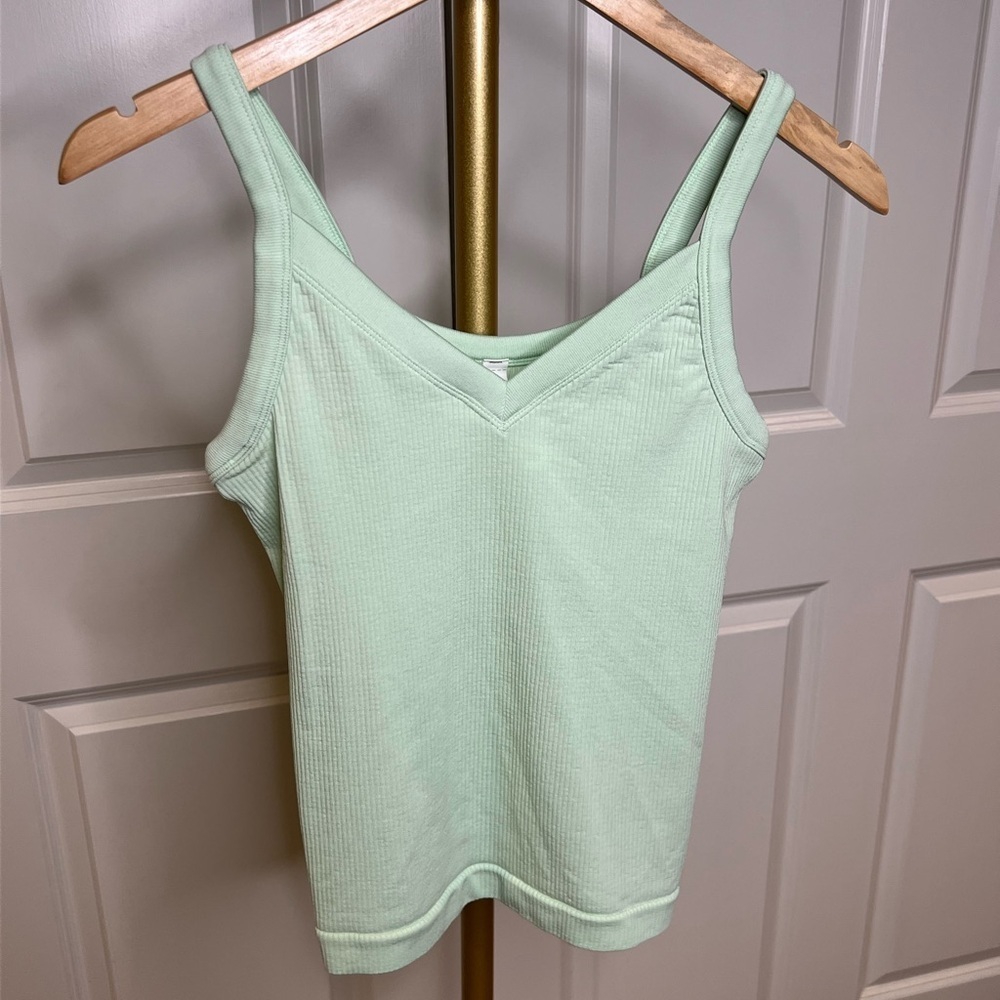 Athleta renew v-neck ribbed tank top in light green - Picture 2 of 8